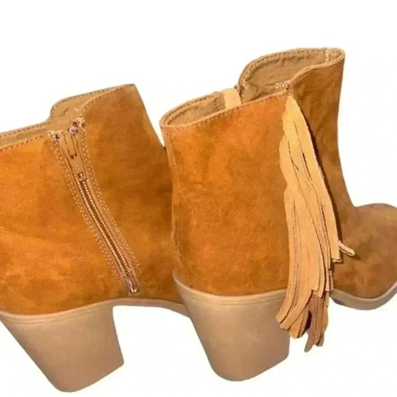 Brand New! Camel Colored Suede Ankle Boots w/ Tassels - Picture 6 of 11
